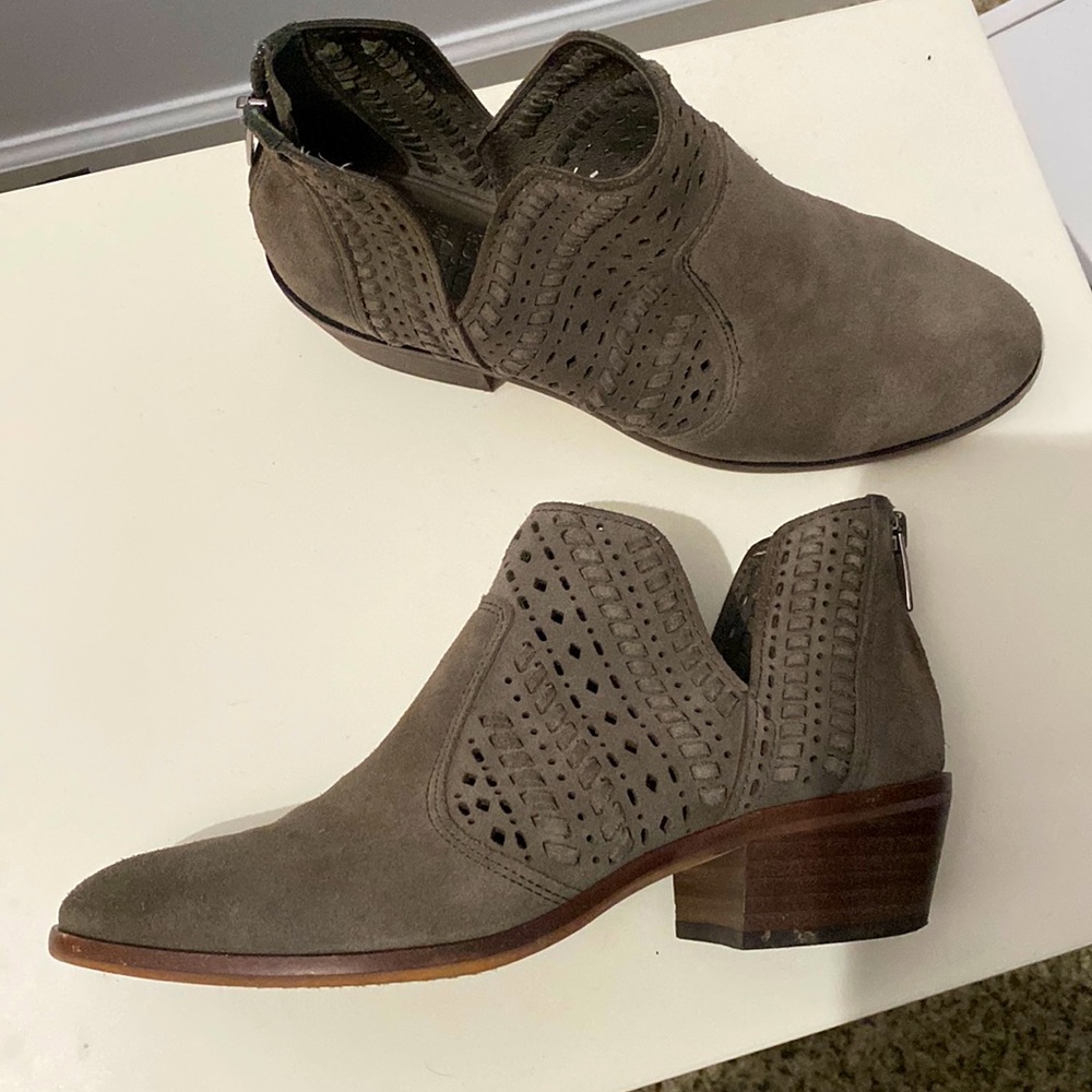 Suede leather prasada booties Vince Camuto 7.5 laser cut wood heel